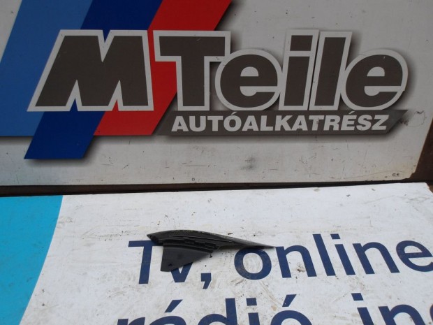 [GYRI J]MERCEDES CLA C118 ELS TAKAR ELEM BAL ELS A118 885 2303